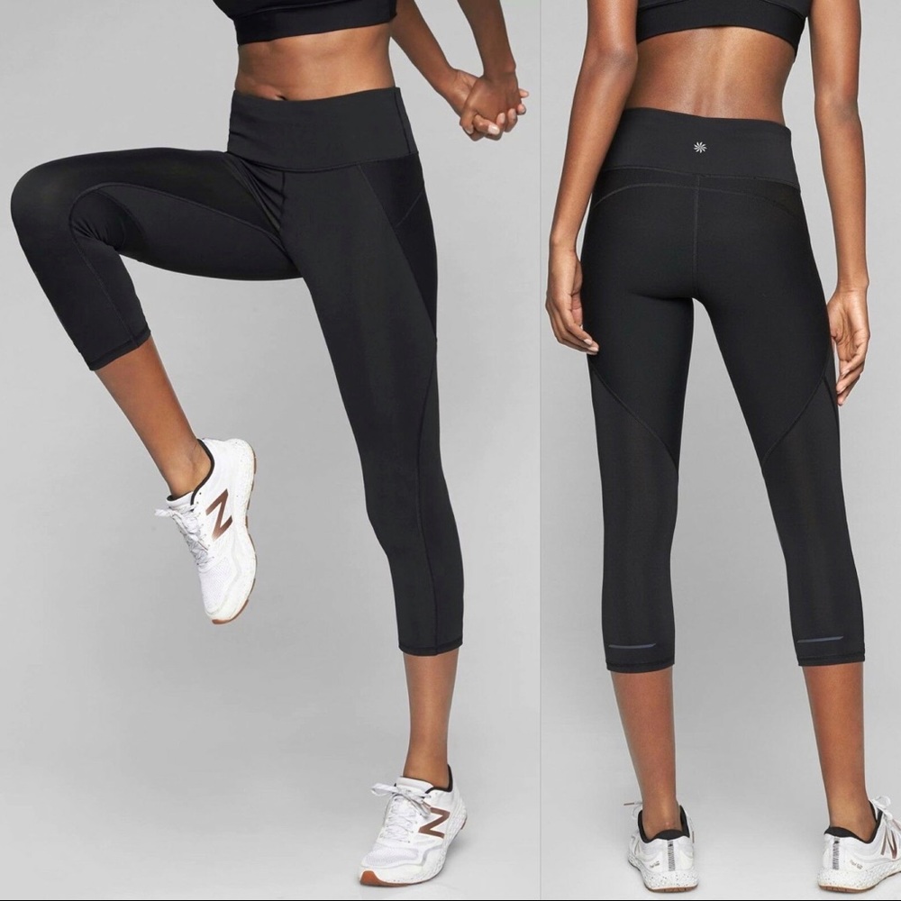 Athleta Stealth Capri Crop Tight Leggings yoga Gym Solid Black Extra Small XS - Picture 1 of 9